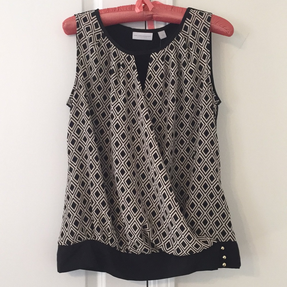 NWT🎉New York & Company Top